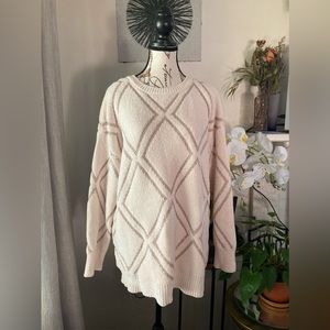 Emma + Asher Crew Neck Sweater Ivory & Rose. Gold Size Lrg